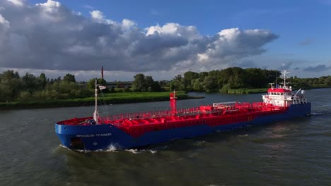 Chemical-Supply-Chain:-Ship-Converted-to-Chemical-Tanker-for-Efficient-Transport