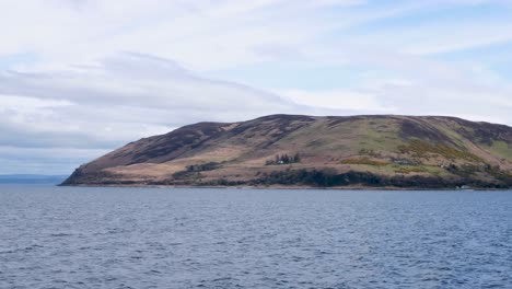 Scenic-view-of-remote-and-rugged-Isle-of-Arran-in-Firth-of-Clyde,-Scotland-UK