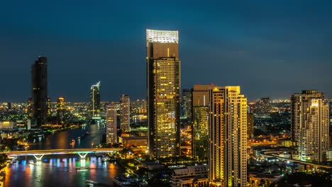 Day-and-night-transition-time-lapse-of-cityscape-and-buildings-in-metropolis