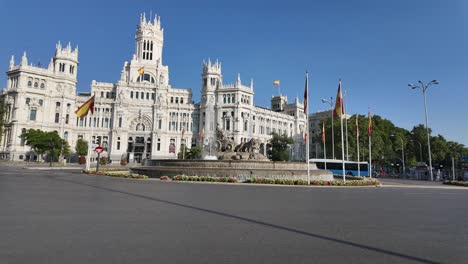 Time-lapse-of-The-Cibeles-Square-in-Madrid-city,-Spain