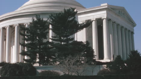 Exterior-Del-Monumento-A-Jefferson-Con-Gran-Columnata,-Washington-D.C.