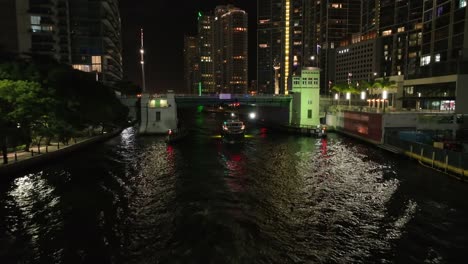 Yacht-on-Miami-River-at-night