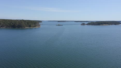 Finferries-island-car-ferry-VARTSALA-crossing-water-way