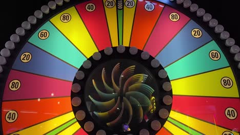 Familienunterhaltung,-Arcade,-Spiel:-Spin-N-Win