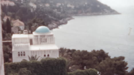 Vista-Panorámica-De-La-Villa-Sheherezade-Frente-Al-Mar,-Dubrovnik,-Croacia,-Década-De-1960