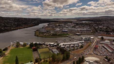 Traffic-on-main-street-of-Launceston-crossing-North-Esk-River-on-bridge