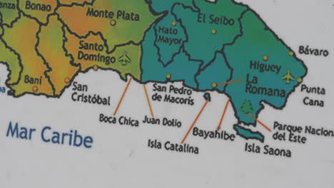 Mapa-De-La-Costa-Sur-De-La-República-Dominicana-Con-Ciudades-E-Islas-Resaltadas