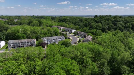 Suburban-neighborhood-nestled-in-lush-greenery-in-Pennsylvania