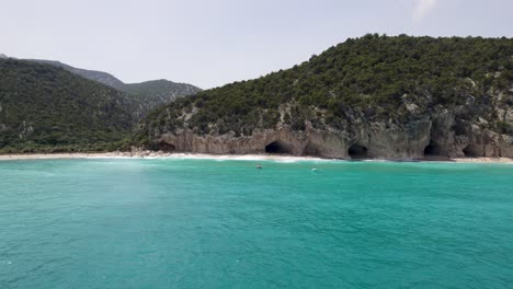 Beautiful-Beach-Paradise-On-Sardinia-Coastline,-Italy