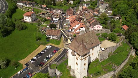 Castillo-De-Valangin,-Castillo-De-Neuchâtel,-Suiza,-Patrimonio-De-La-Humanidad,-Dron-Aéreo