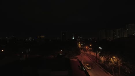 Day-to-night-time-lapse:-City-street-traffic-in-Santa-Cruz,-Bolivia