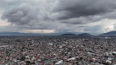 Vista-Aérea-De-Ecatepec,-Municipio-Del-área-Metropolitana-De-La-Ciudad-De-México.