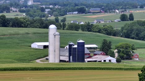 Ländliche-Bauernhofszene-In-Den-USA