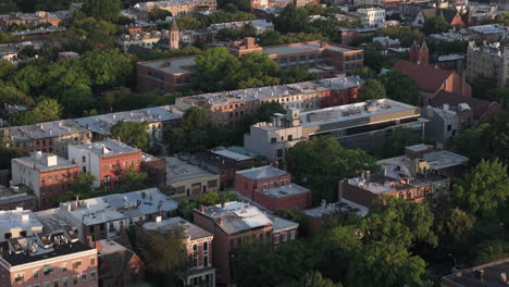 Luftaufnahme-Von-Fort-Greene,-Brooklyn-Bei-Sonnenaufgang