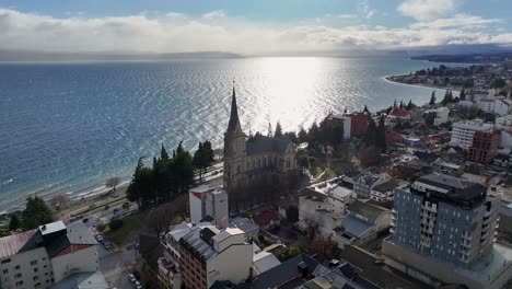 Kirche-Von-Bariloche-In-Bariloche-In-Rio-Negro,-Argentinien