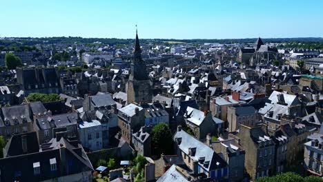 Approaching-aerial-movement-from-clock-toweer-or-the-Tour-de-l'Horloge-architecture,-Dinan,-France