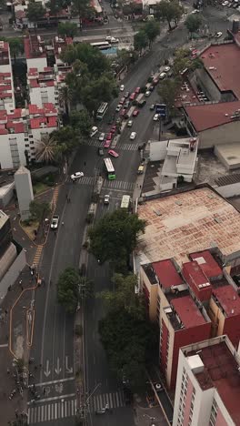 Vista-Aérea-De-La-Avenida-Universitaria,-Ciudad-De-México.