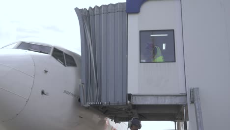 Ground-crew-working-on-airplane