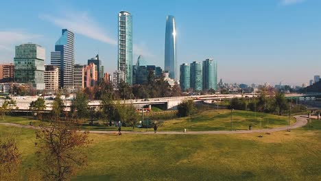 Vista-De-Dron-Del-Centro-Comercial-Costanera