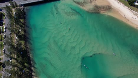 Crystal-Clear-River-With-Tallebudgera-Creek-Bridge-In-Burleigh-Heads,-Gold-Coast,-QLD-Australia