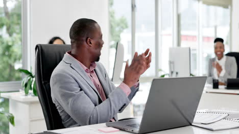 Black-man-in-office-with-laptop