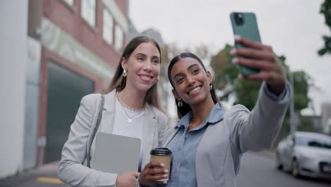Business-women,-friends-and-street-with-selfie