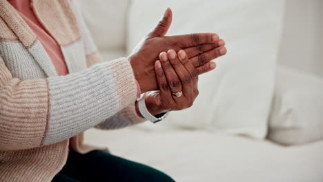 Massage-hands,-pain-and-arthritis