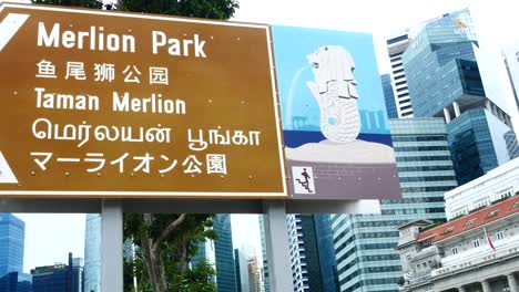 Singapur-12.-Juni-2022-Merlion-Park-Schild-Und-Hotelgebäude,