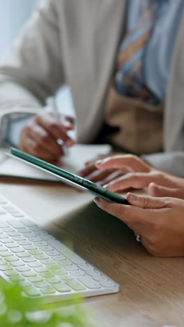 Closeup,-business-people-and-hands-with-a-tablet