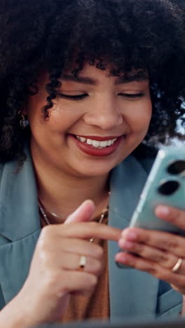 Business,-woman-and-phone-with-smile-for-scroll