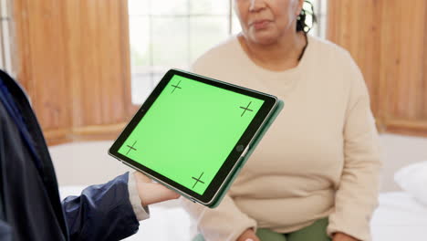 Tablet,-green-screen-and-discussion-with-woman