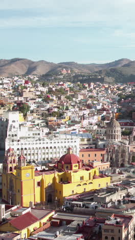 guanajuato-city-skyline,-mexico-in-vertical-format