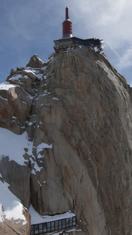 Berggipfel-Des-Mont-Blanc,-Alpen-In-Vertikaler