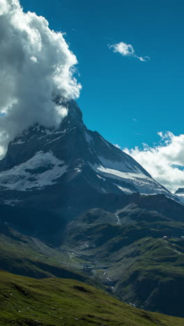 matterhorn-swiss-alps-in-vertical