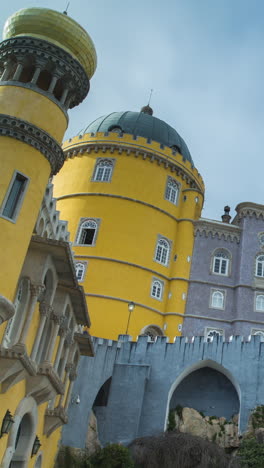 Castillo-De-Sintra-En-Portugal-En-Vertical