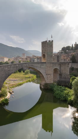 Besalu,-Girona,-Spain-in-vertical