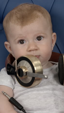 Baby-girl-dj-with-headphones