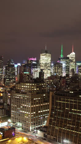 Horizonte-De-La-Ciudad-De-Nueva-York-En-Formato-Vertical