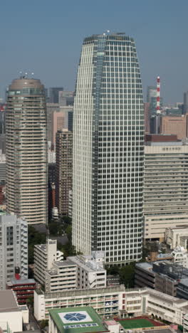 Die-Skyline-Von-Tokio-Wurde-Von-Einem-Hoch-Gelegenen-Aussichtspunkt-In-Vertikaler-Richtung-Aufgenommen