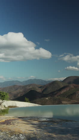 hierve-al-aqua-in-oaxaca-state,-mexico-in-vertical-format