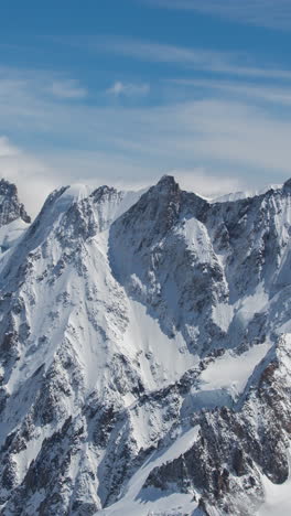 Berggipfel-Des-Mont-Blanc,-Alpen-In-Vertikaler