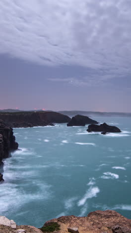 sea-and-sky-in-portugal-in-vertical