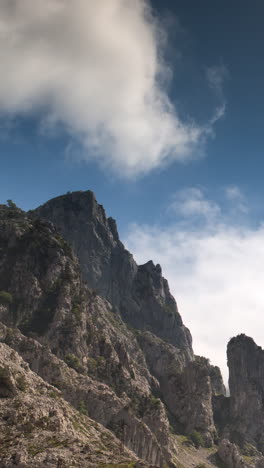 picos-de-europa-national-park,-spain-in-vertical