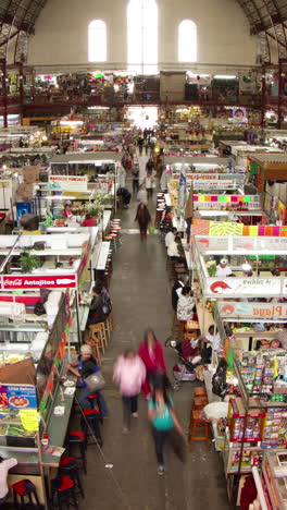 Mercado-De-Alimentos-De-Guanajuato,-México-En-Formato-Vertical.