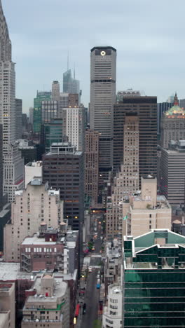 Horizonte-De-La-Ciudad-De-Nueva-York-En-Formato-Vertical