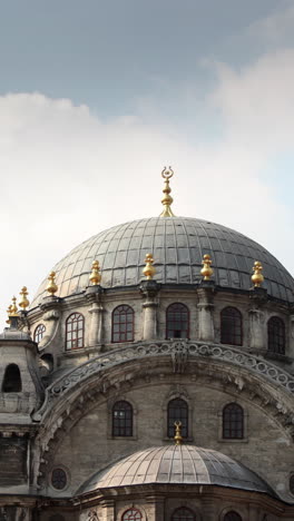 Iglesia-De-Santa-Sofía-En-Estambul,-Turquía-En-Vertical