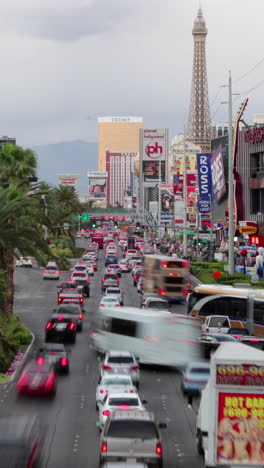 las-vegas-in-vertical-format