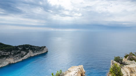 Ruhiges-Meer-Und-Küste-In-Zakynthos