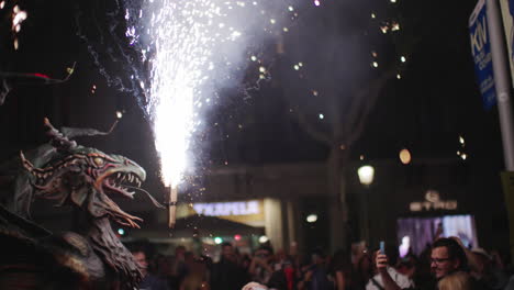 Der-Feuerlauf-In-Barcelona