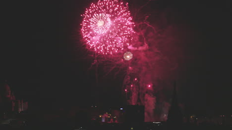 Feuerwerk-über-Barcelona